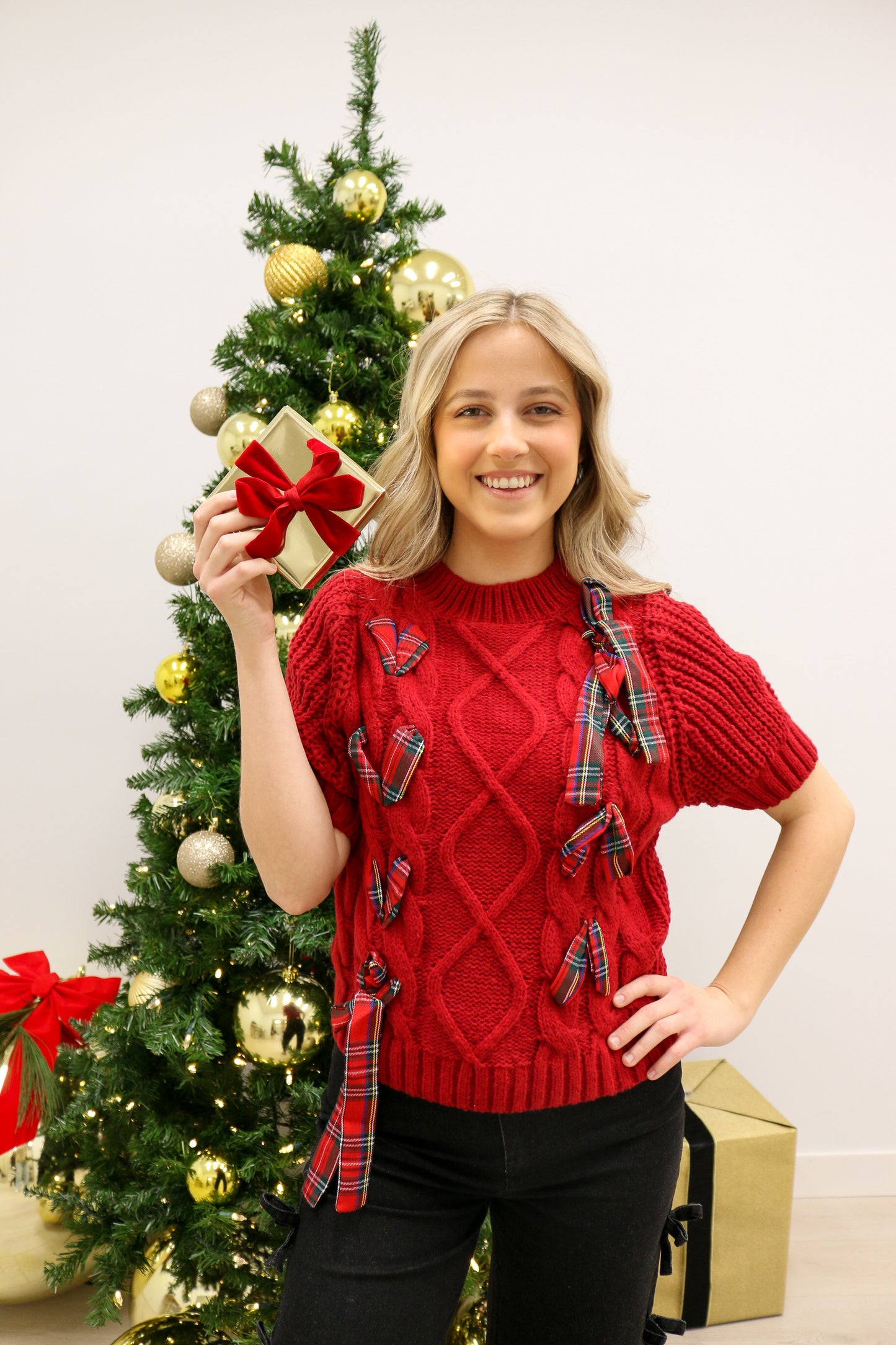 Holiday Plaid Ribbon Bow Detail Knit Short Sleeve Sweater - Red