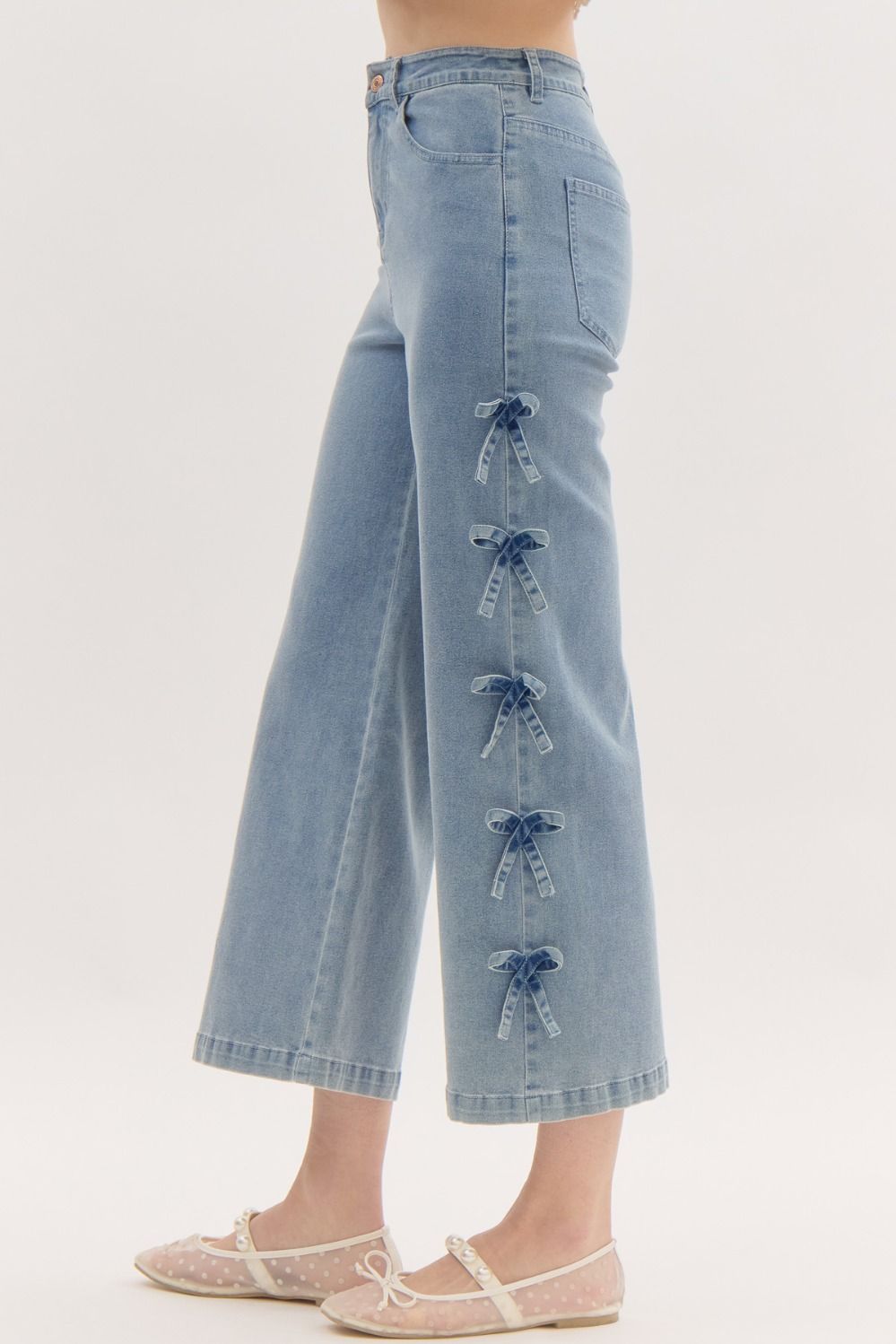 Bow Detail Cropped Mid-Rise Denim - Light Denim