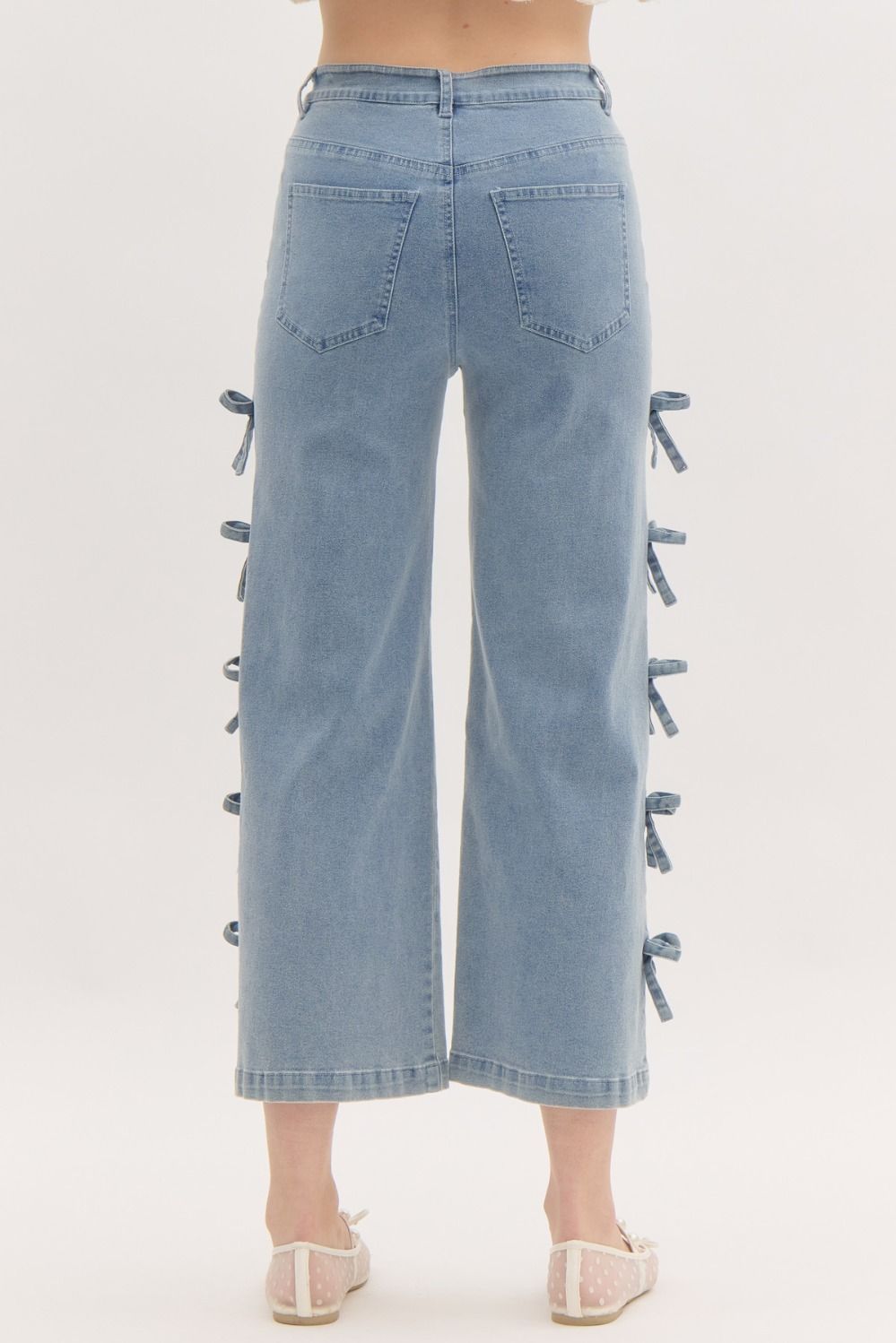 Bow Detail Cropped Mid-Rise Denim - Light Denim