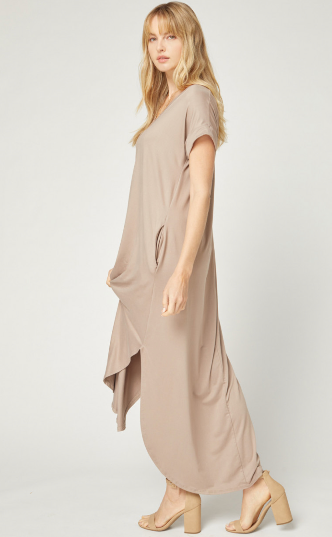 zSALE Cove Jersey Knit V-Relaxed Fit T-Shirt Maxi Dress - Sand